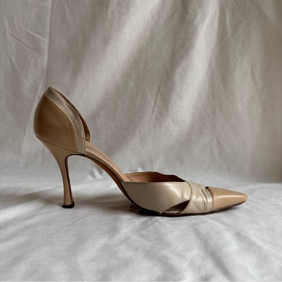 Manolo Blahnik Cream Two Tone Leather Pointed Toe Sling Back Strap Heel Size 38 - Picture 4 of 5